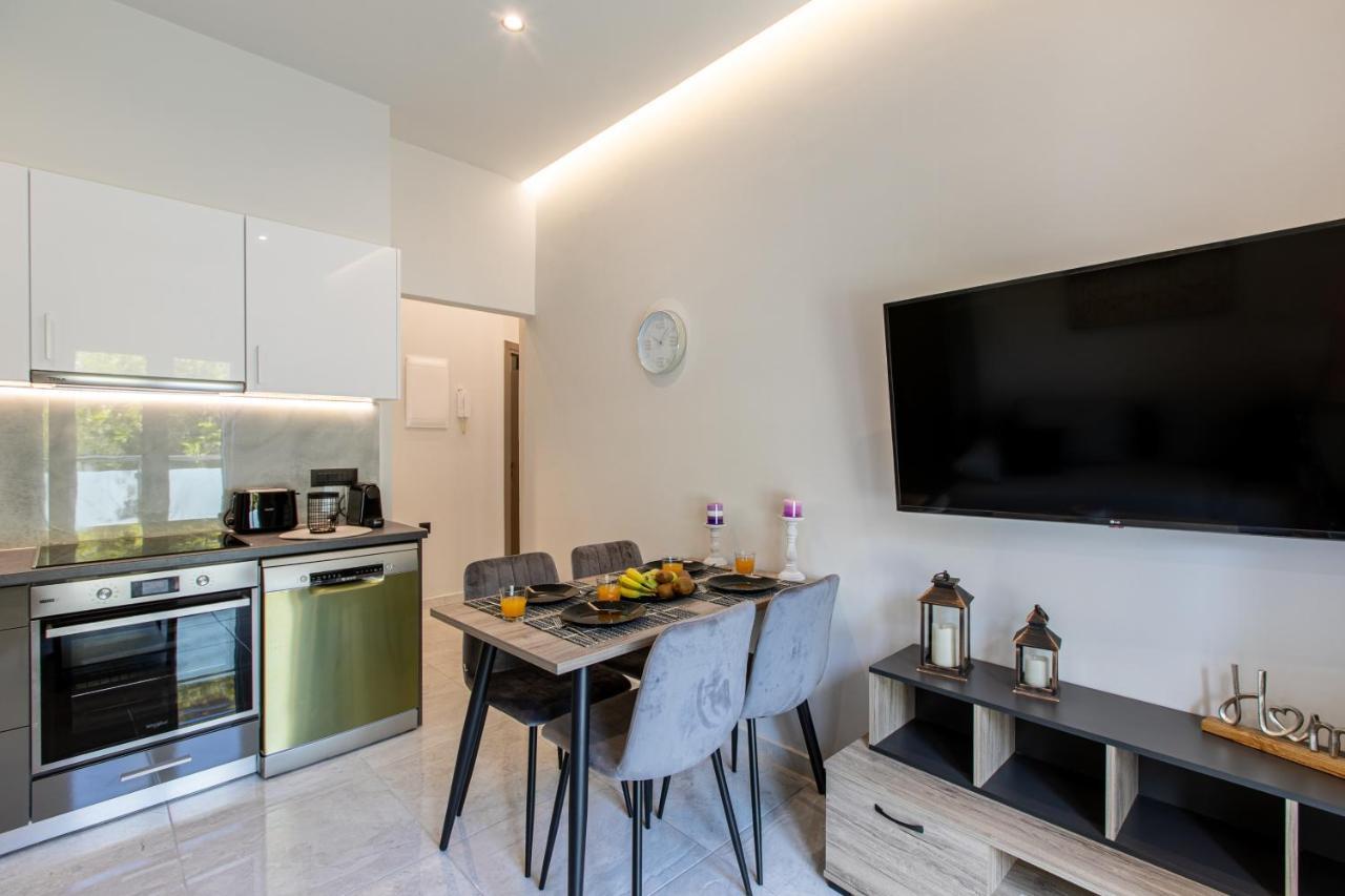 Appartement Neaira Near The